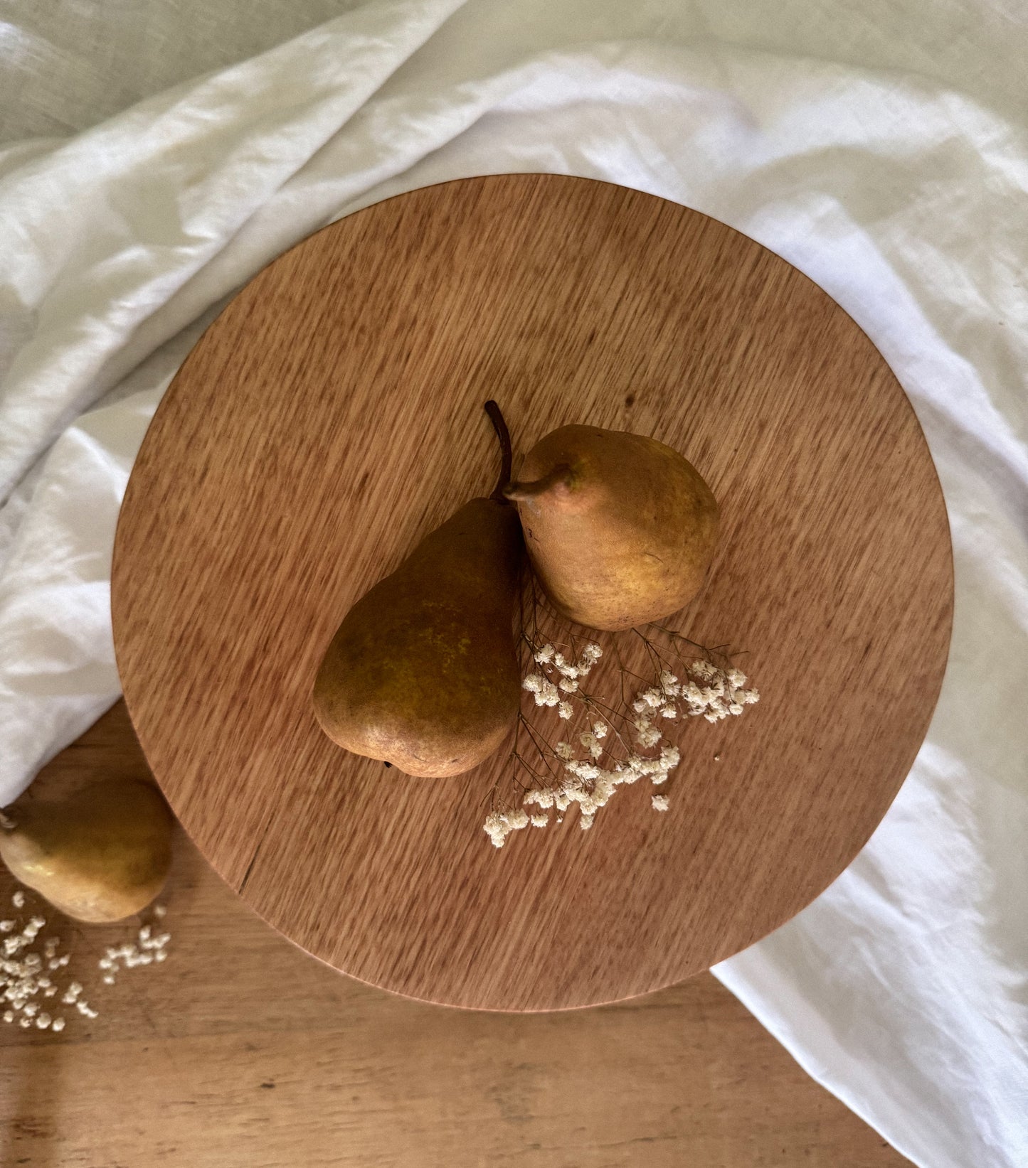 The Classic Plain Cake Stand