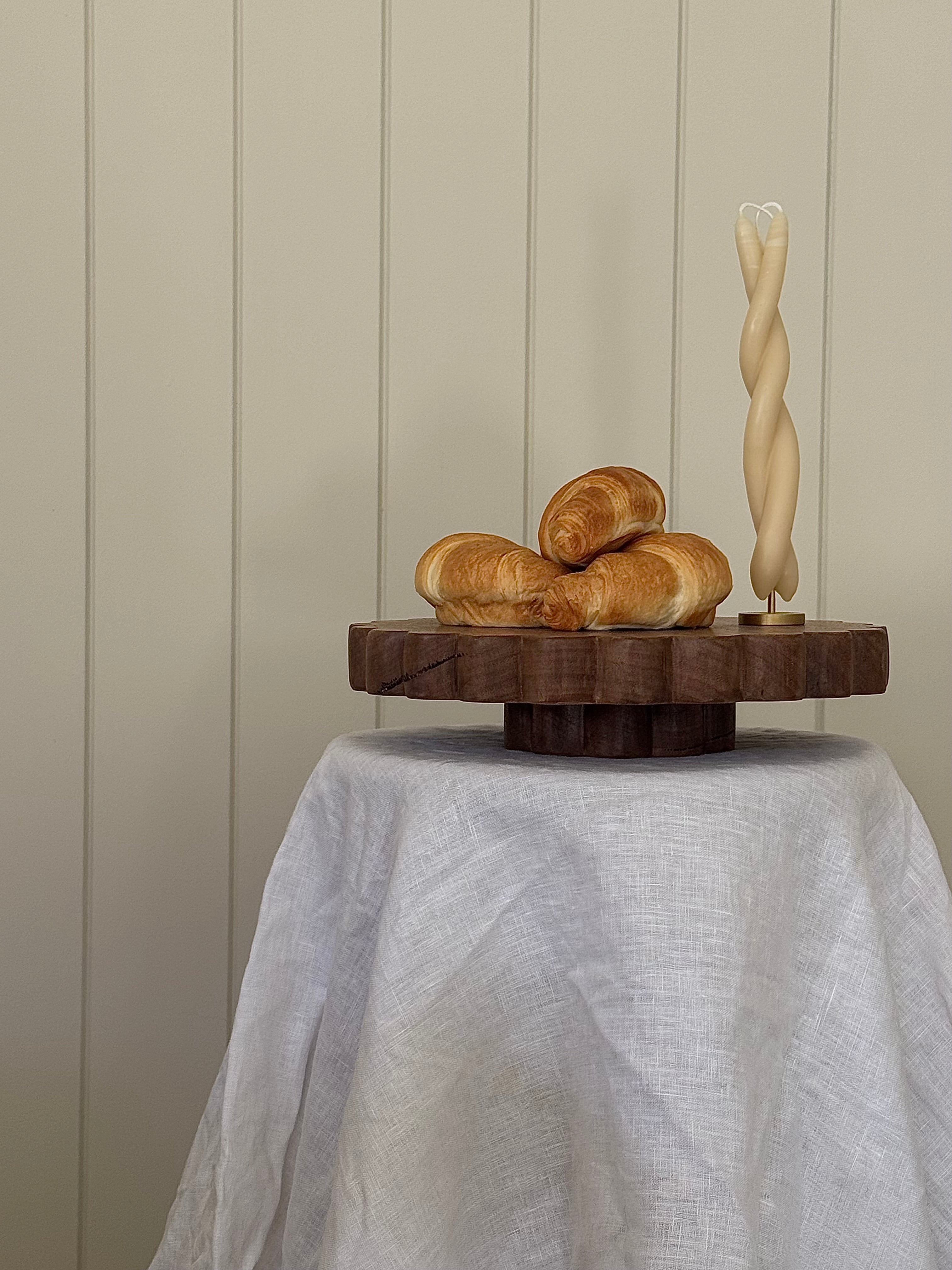 Scallop Cake Stand