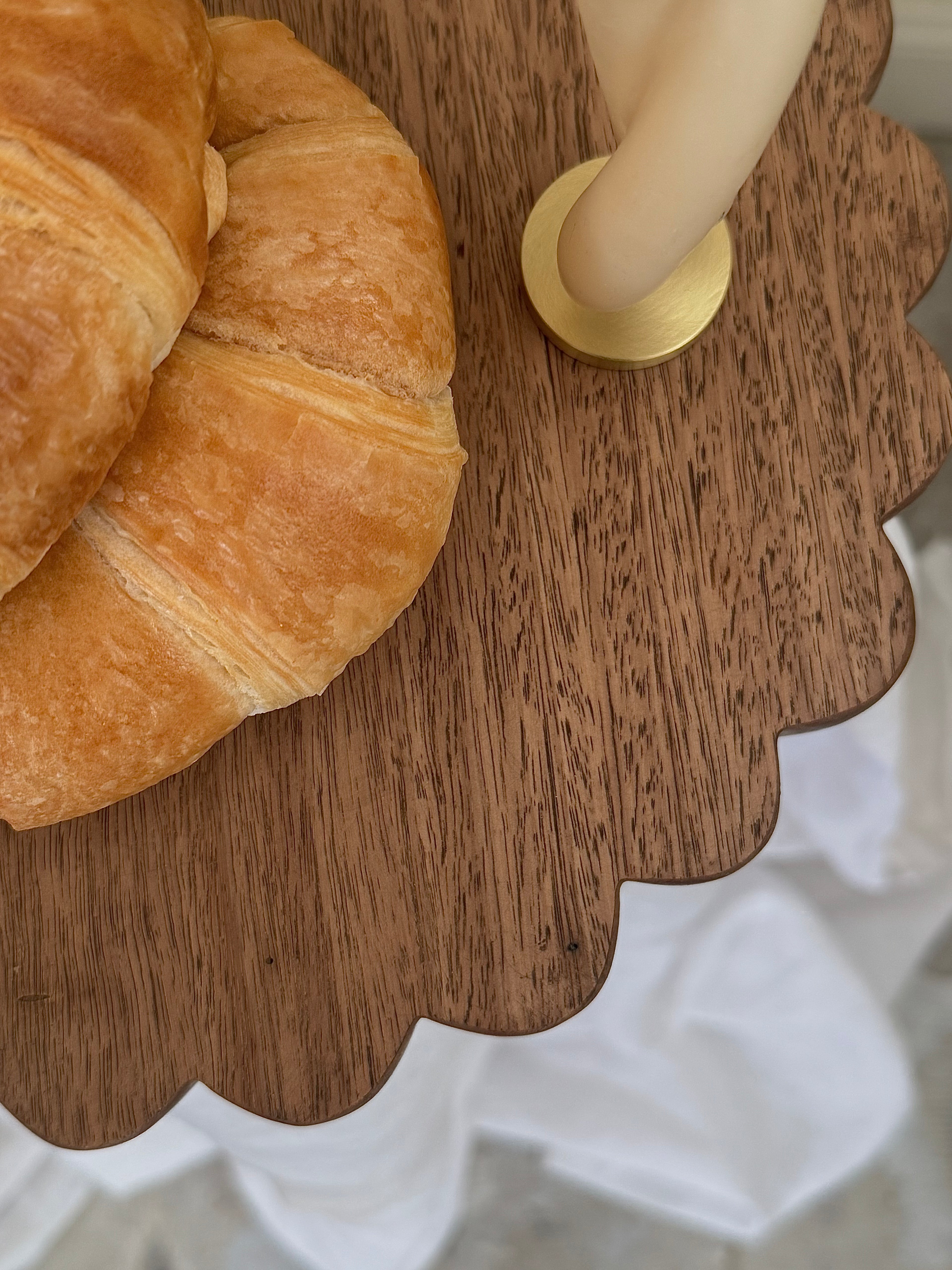 Scallop Cake Stand