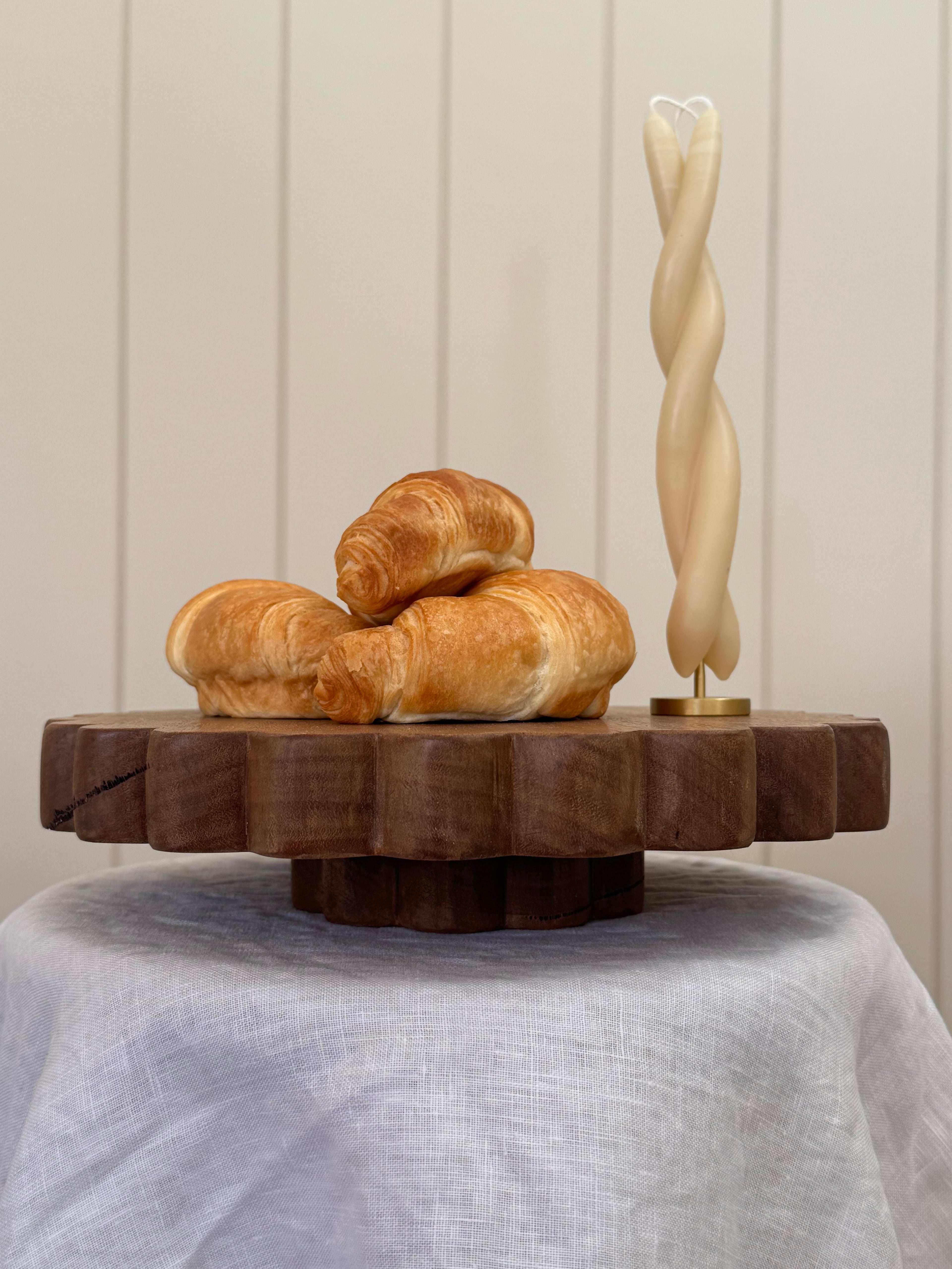 Scallop Cake Stand
